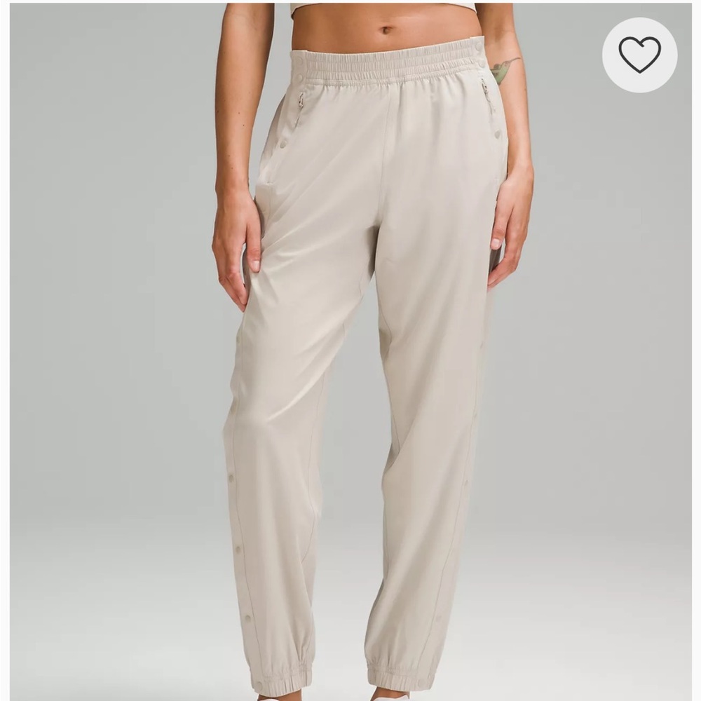 Lululemon Tear Away Mid Rise Track Pant Size 8 Mojave Tan